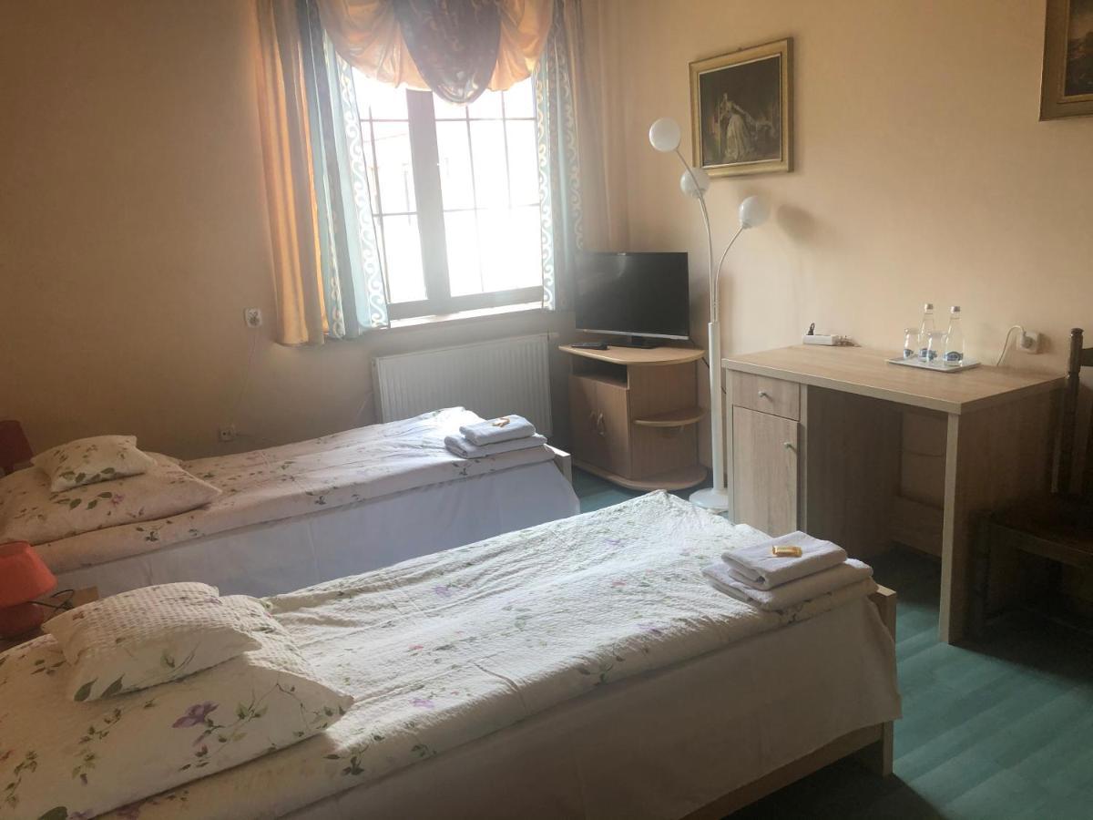 Hotel Zameczek 拉多姆斯科 外观 照片